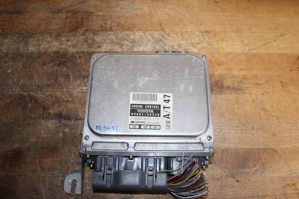 1995 LEXUS SC300 ENGINE COMPUTER ECU MODULE 89661-24370 CA EMISSIONS OEM