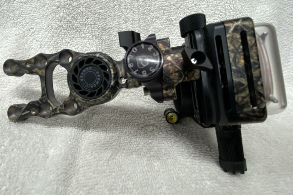 Axcel Armortech Vision 5 Pin RH or LH Bow Sight