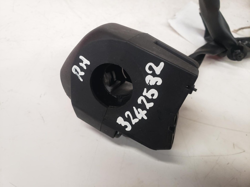YAMAHA X-MAX 300 2024 RIGHT SIDE SWITCH GEAR