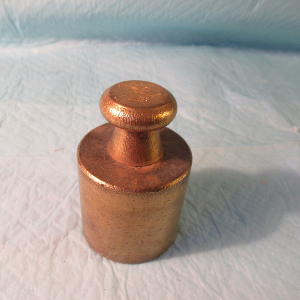 VINTAGE 2 LB BRASS SCALE WEIGHT