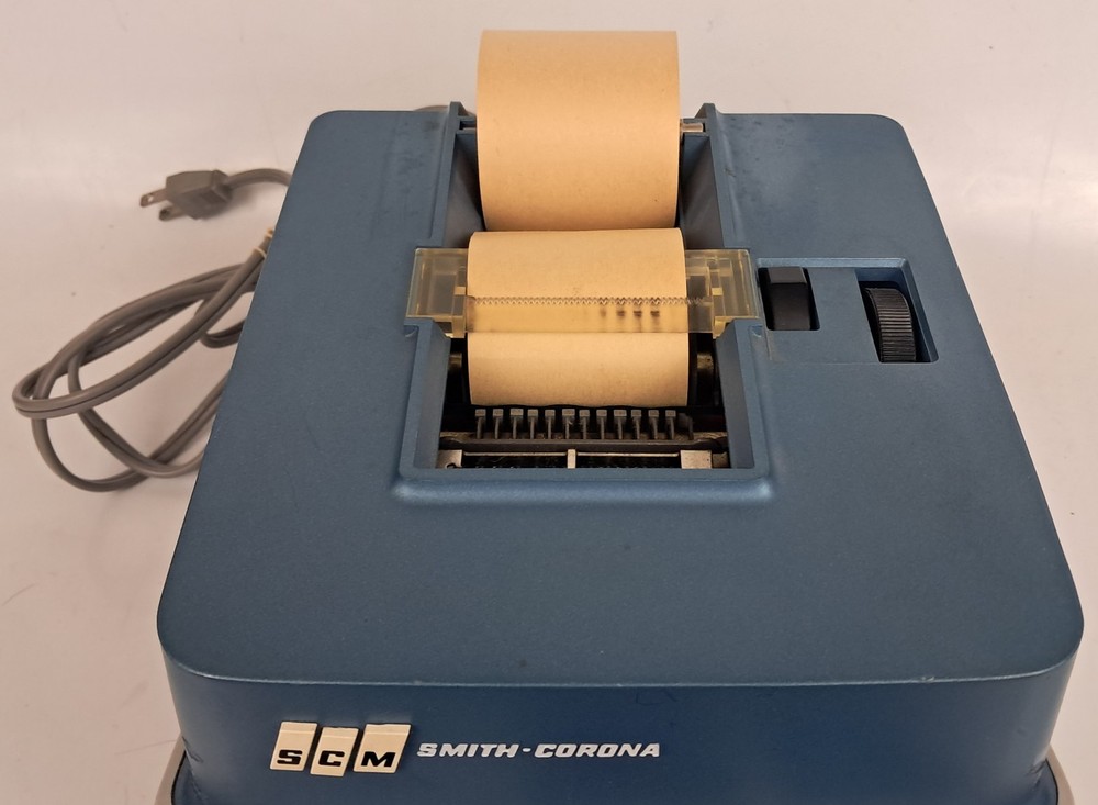 Vintage 70s Smith Corona Adding Machine Marchant 1011-E *UNTESTED AS IS*