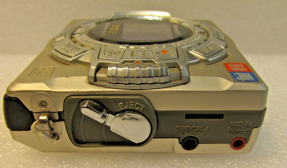 Sharp Portable Minidisc Recorder Player MD -MS722S- Untested, Sold As Is.