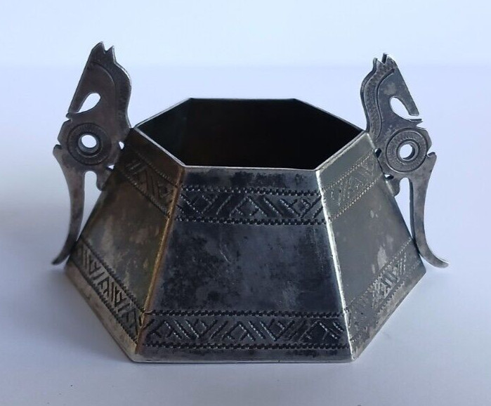 J BETINS RIGA LATVIA VINTAGE 875 SILVER SEAHORSE MOTIF SALT CELLAR