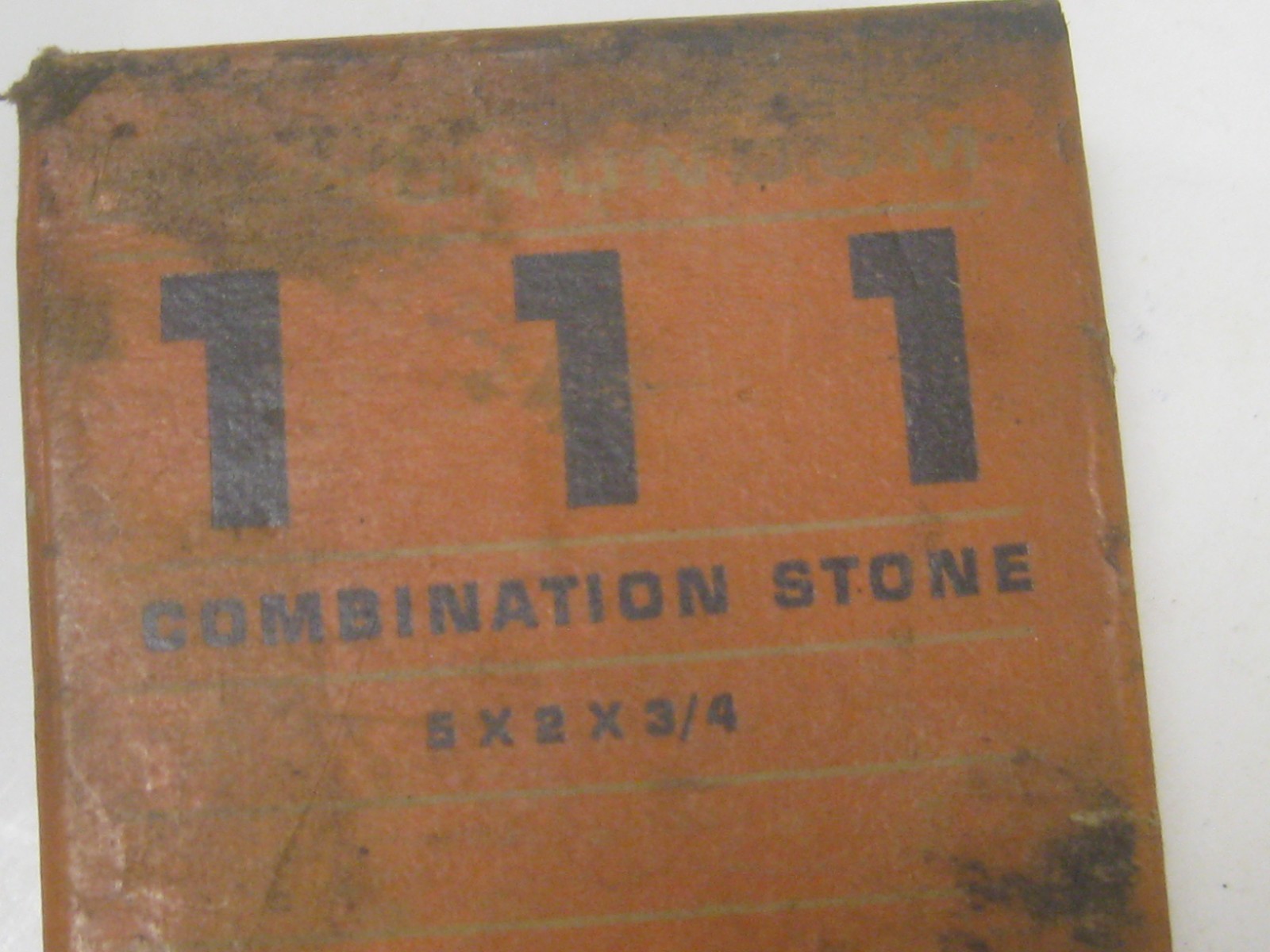 Set Of 3 Vintage Carborundum Sharpening Stone In Original Box