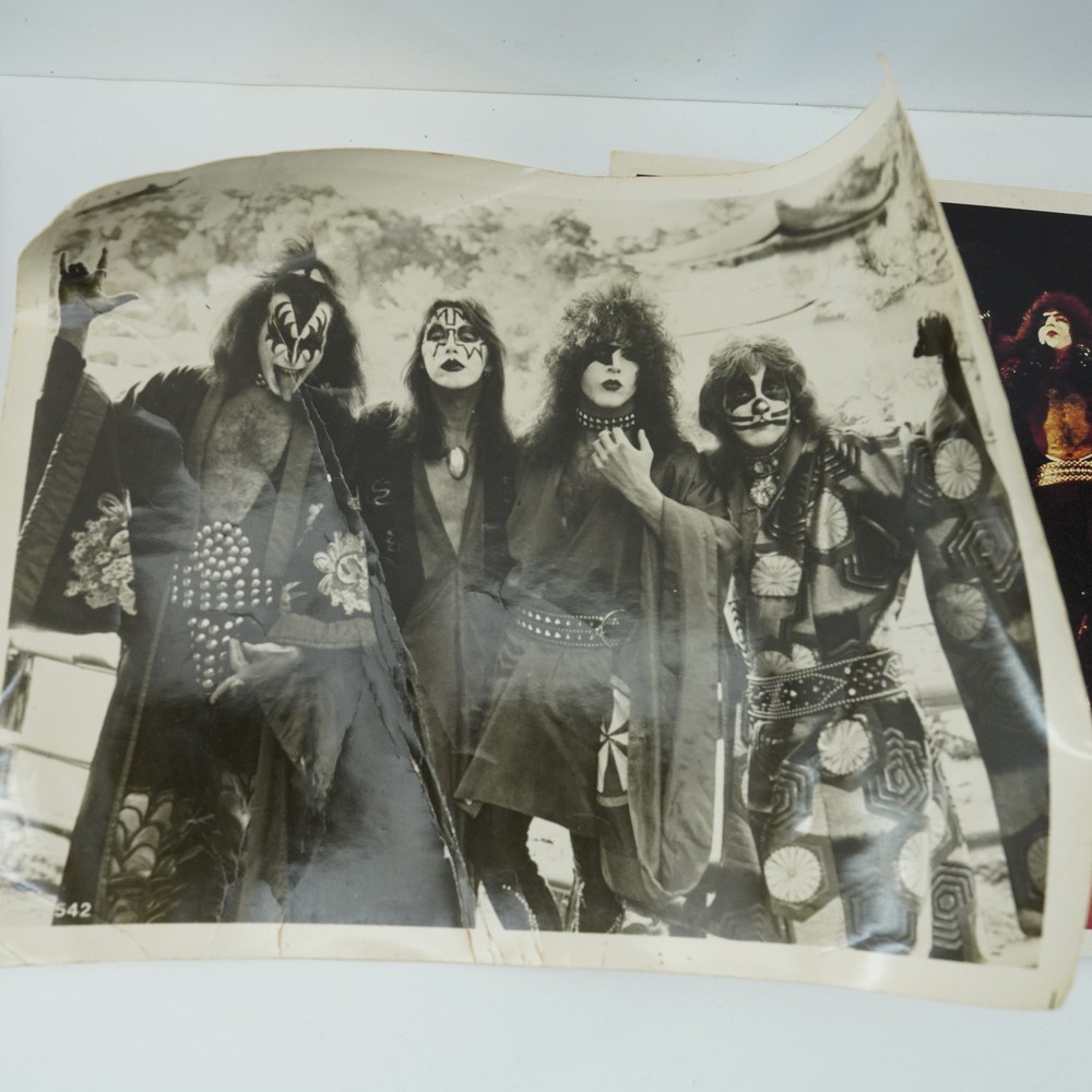 24 pieces Vintage Original 1970s KISS Army Membership Kit Photos Decal sticker