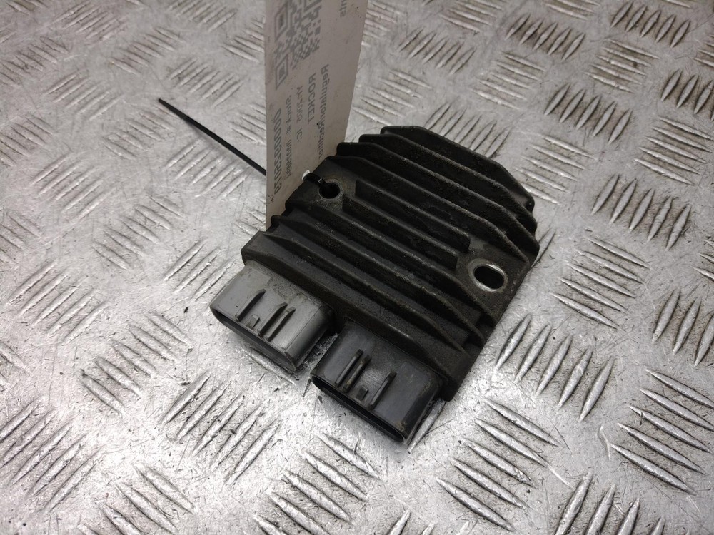 2005 TRIUMPH ROCKET  Regulator Recitfier