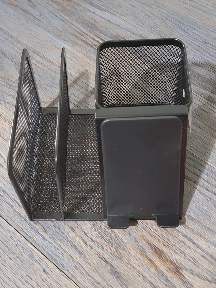 Lorell Desktop Mesh Organizer