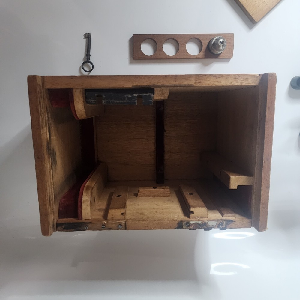 E LEITZ WETZLAR MICROSCOPE OBJECTIVE INSPECTION VIEWING STAND BASE HOLDER CASE