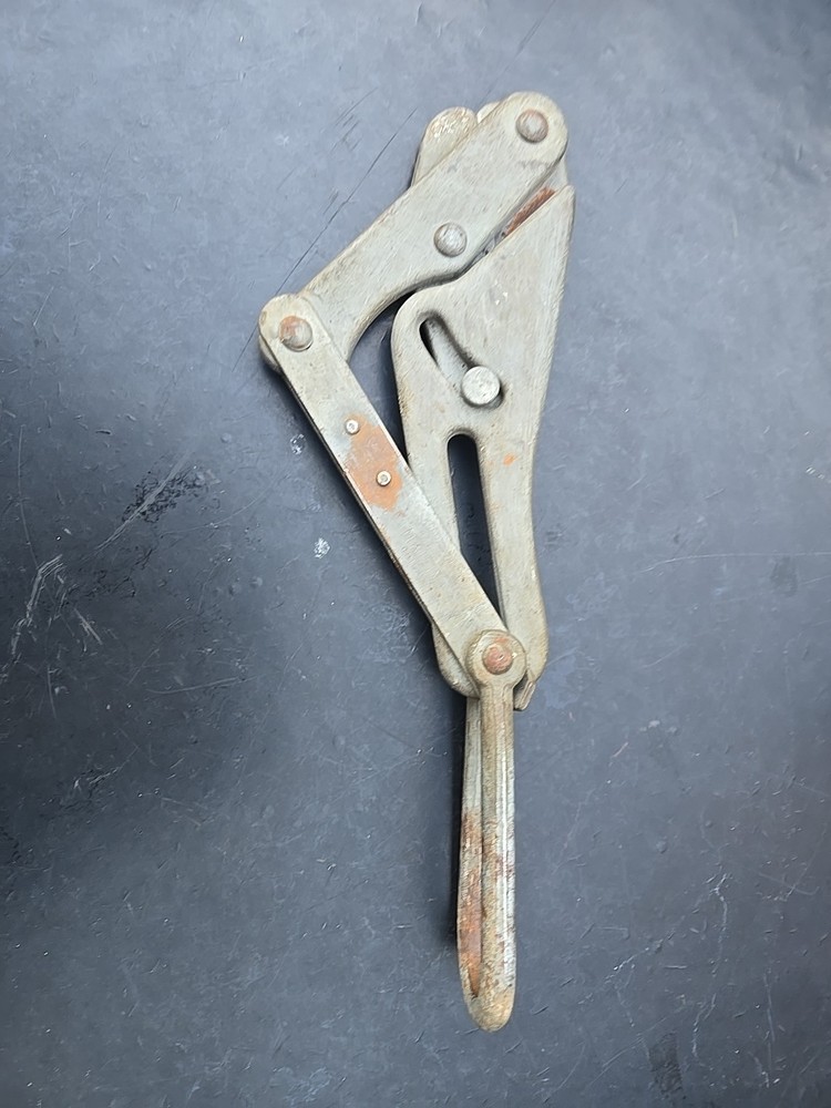 Cable Puller Grip for Bare Wire