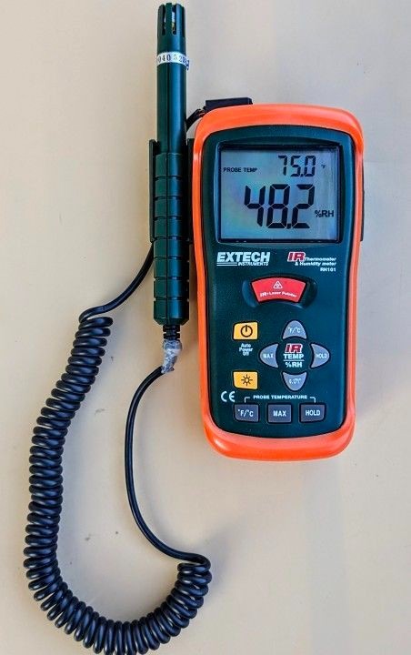 Infrared-Thermometer / Hydro- Thermometer by EXTECH Instruments - Model RH101