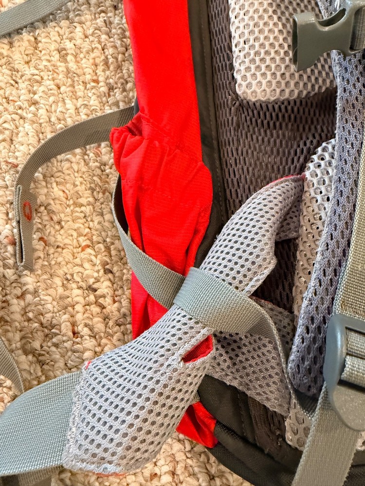 CAMELBAK FOURTEENER 1851 CUBIC INCH HYDRATION BACKPACK MULTIPLE POCKETS RED