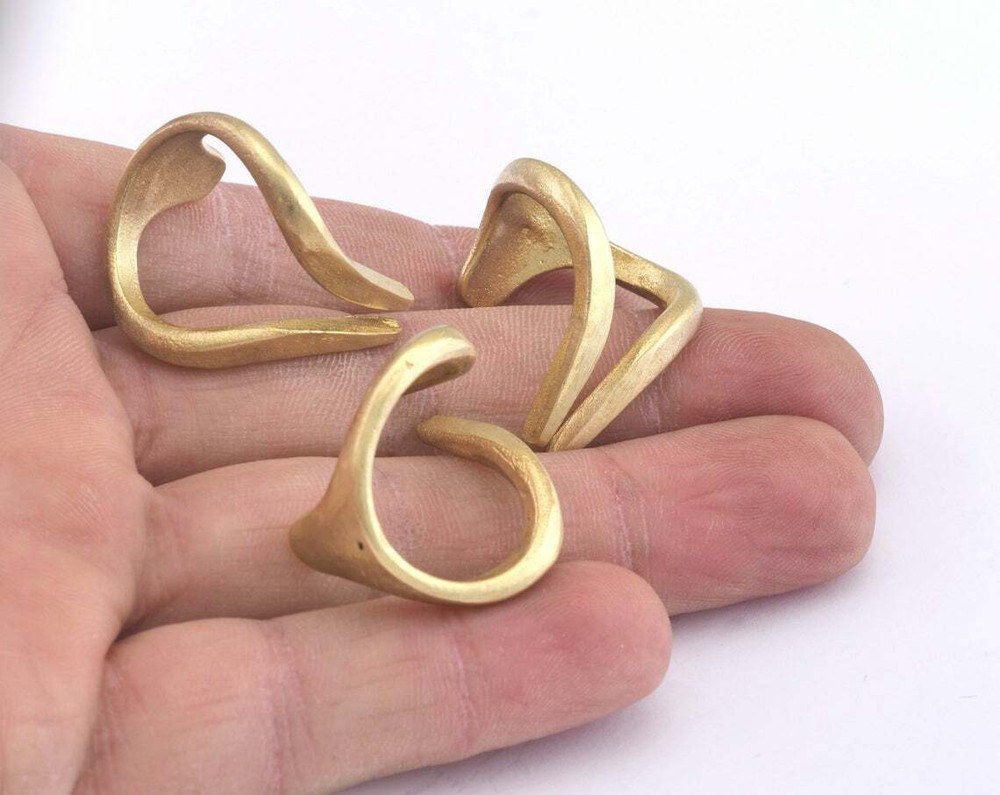 Adjustable Ring Raw brass (19mm 9US inner size - Adjustable ) Oz2989