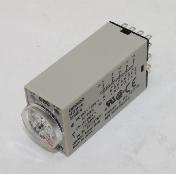 Omron H3Y-4 Timer