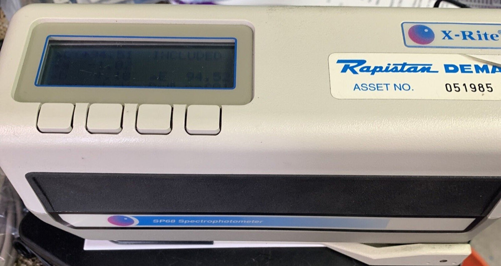 X-RITE SP68 SPECTROPHOTOMETER Reflection Standard Test Plate, Cables