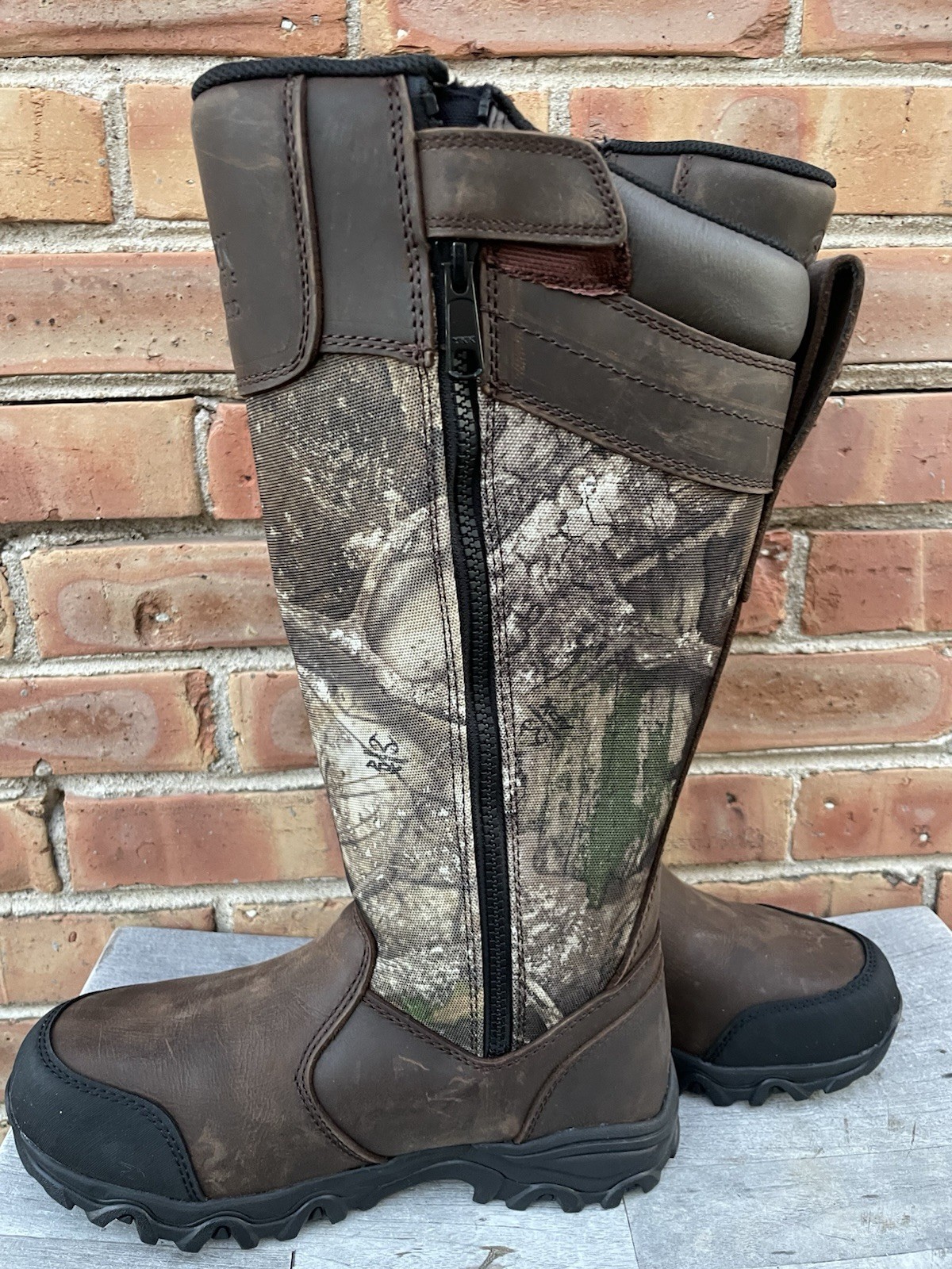 Magellan Outdoors Snake Shield Armor Camo 2.0 Women's Boots 8.5B