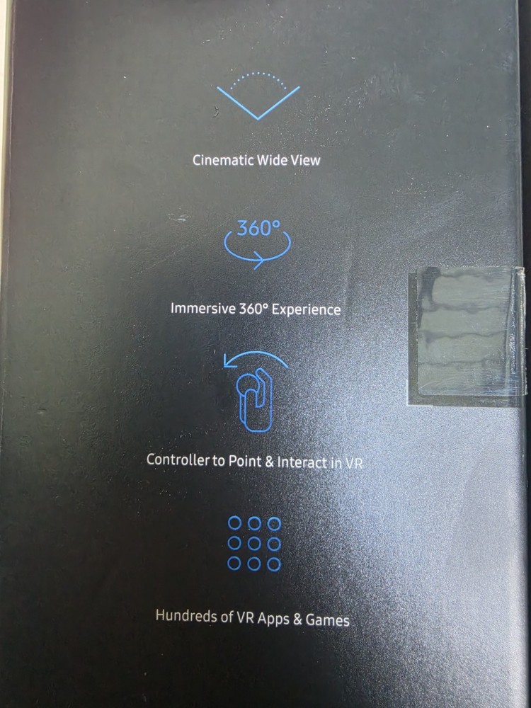 Samsung Gear VR SM-R324 with Controller Compatible with Oculus, Black