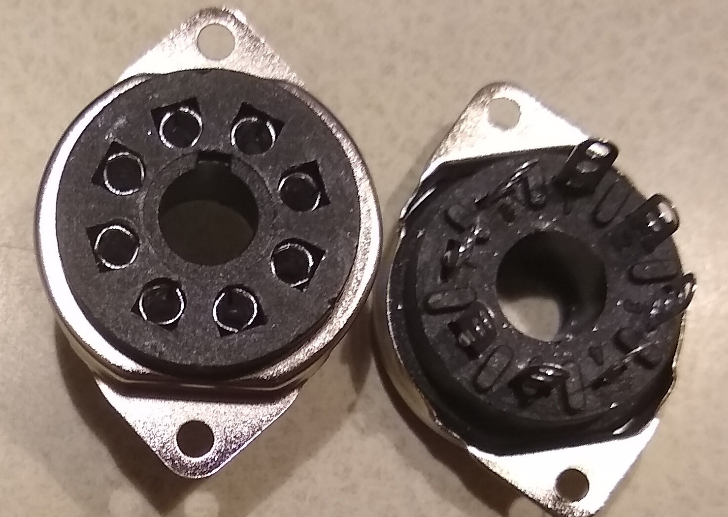 2 pcs. Chassis Mount 8pin Bakelite Octal Valve Tube Socket For EL34 6V6 6L6 KT88