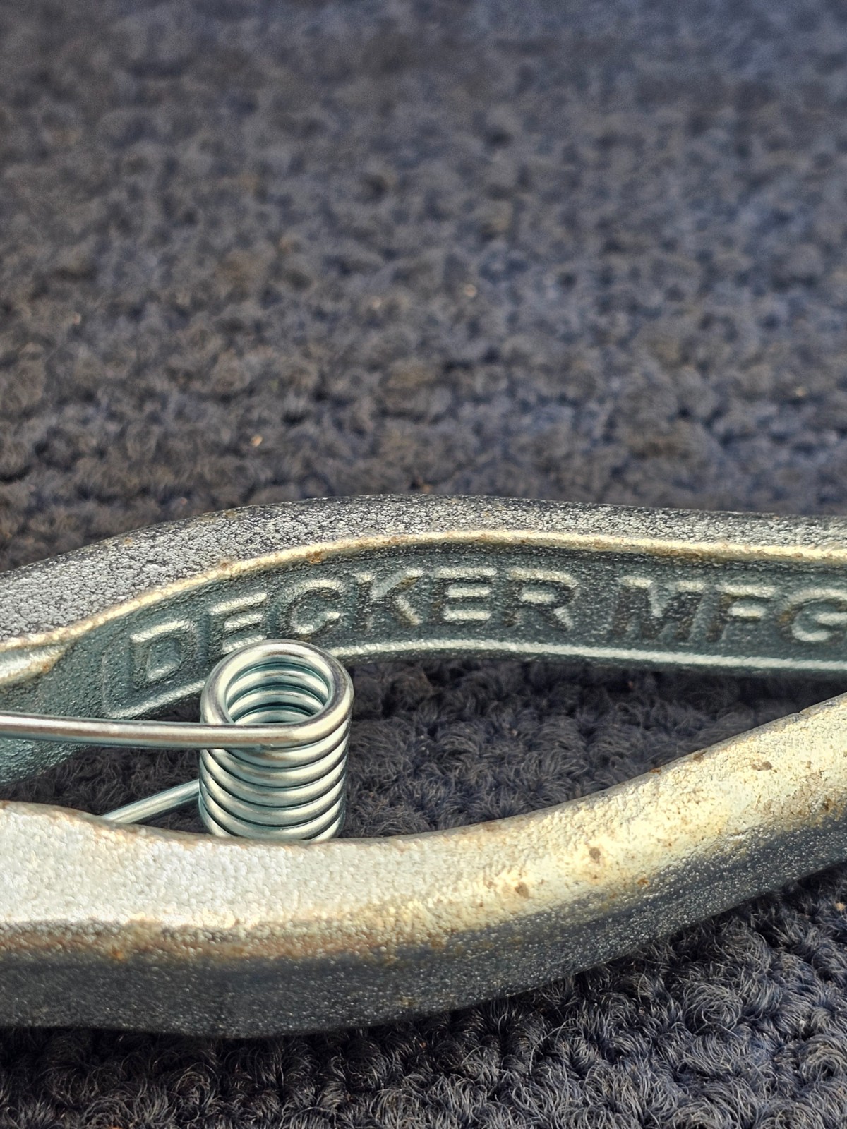 (QTY 2) Decker's Hill Ringer Plier Hog Ring Plier