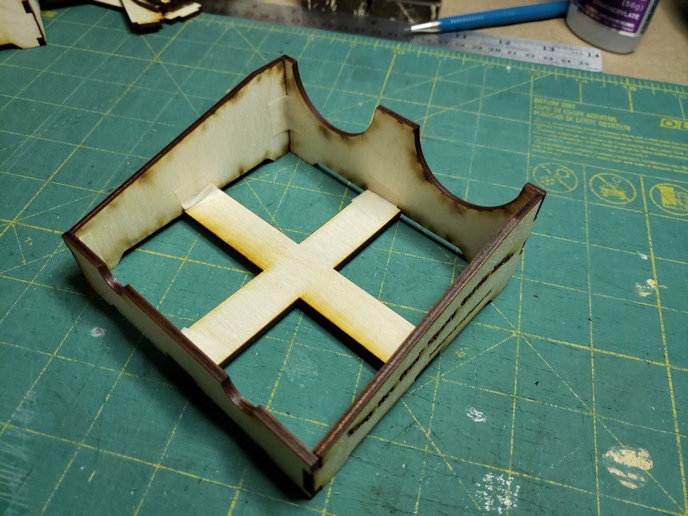 "Keep The Flow" Epoxy Bottle Holder keeps the epoxy in the nozzle between pours