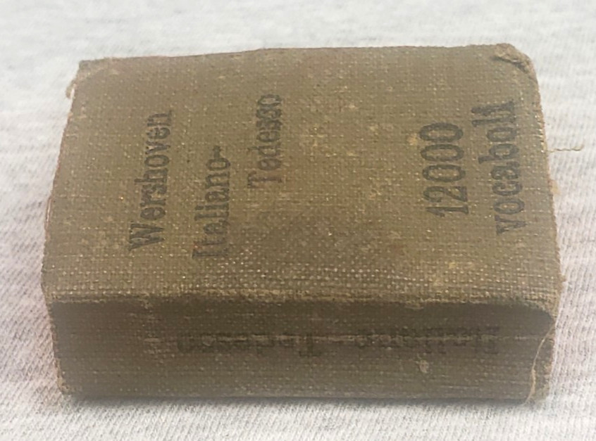 Miniature Italian German Wershoven 12,000 Word Dictionary Softback 1-3/8"