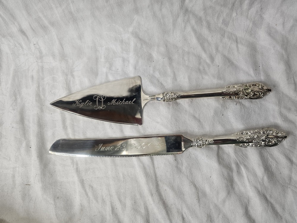 Beverly Clark Collection Silver Plate Wedding Cake Serving Set