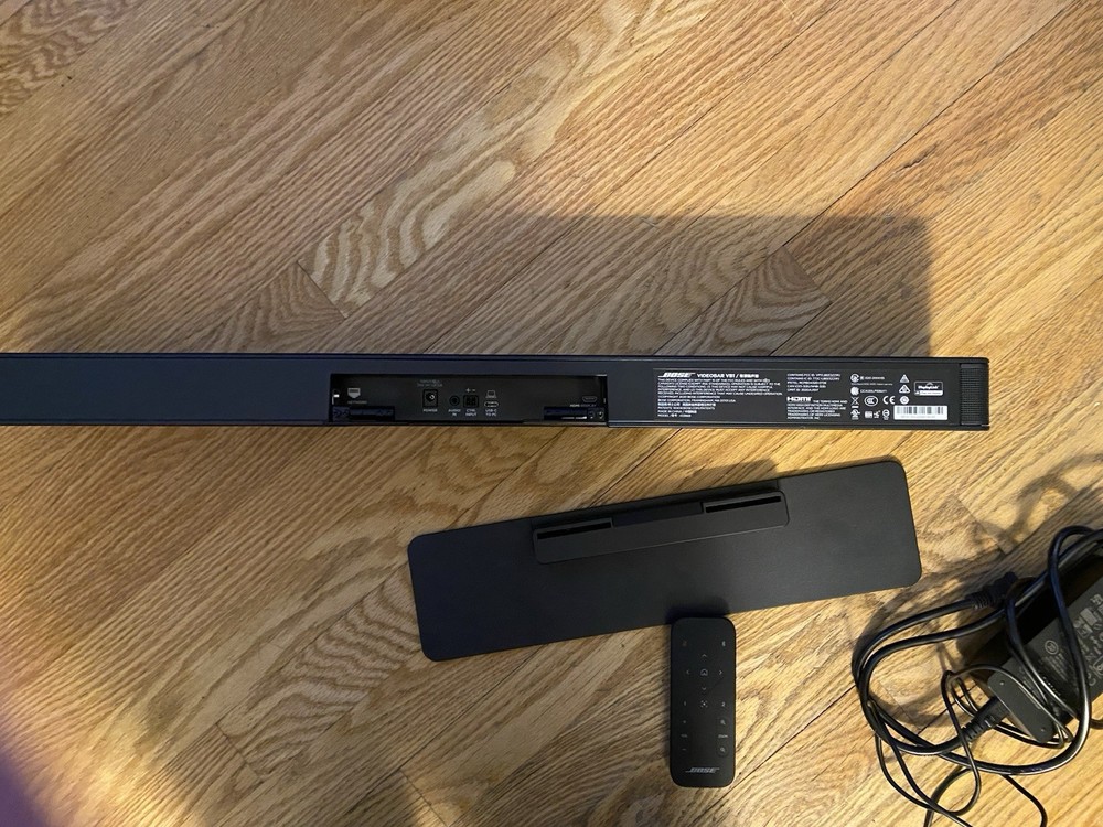 Bose Videobar VB1 + Base + Remote - All-in-one USB Conferencing Device