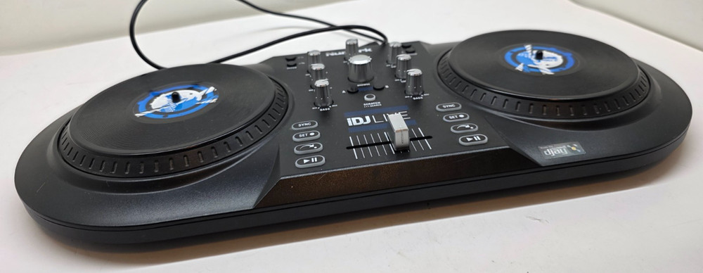 Numark iDJ Live Digital DJ Controller Turntable Apple Mac Ipad Iphone Ipod