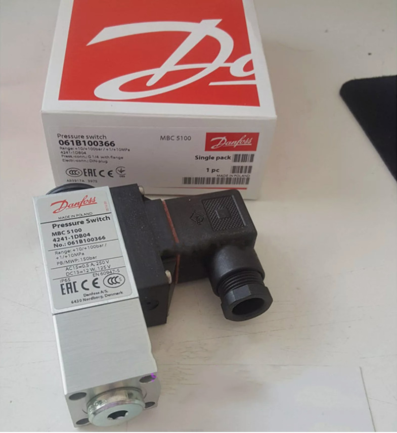 1pcs Danfoss MBC5100 061B100366 sensor