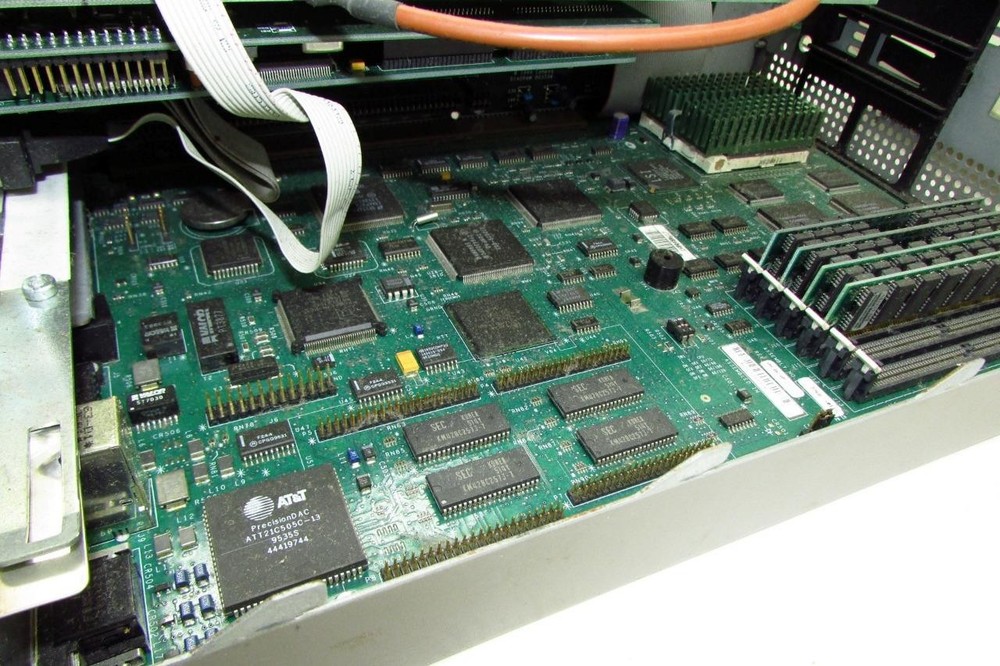 Vintage Compaq Deskpro 590 Computer PC Desktop