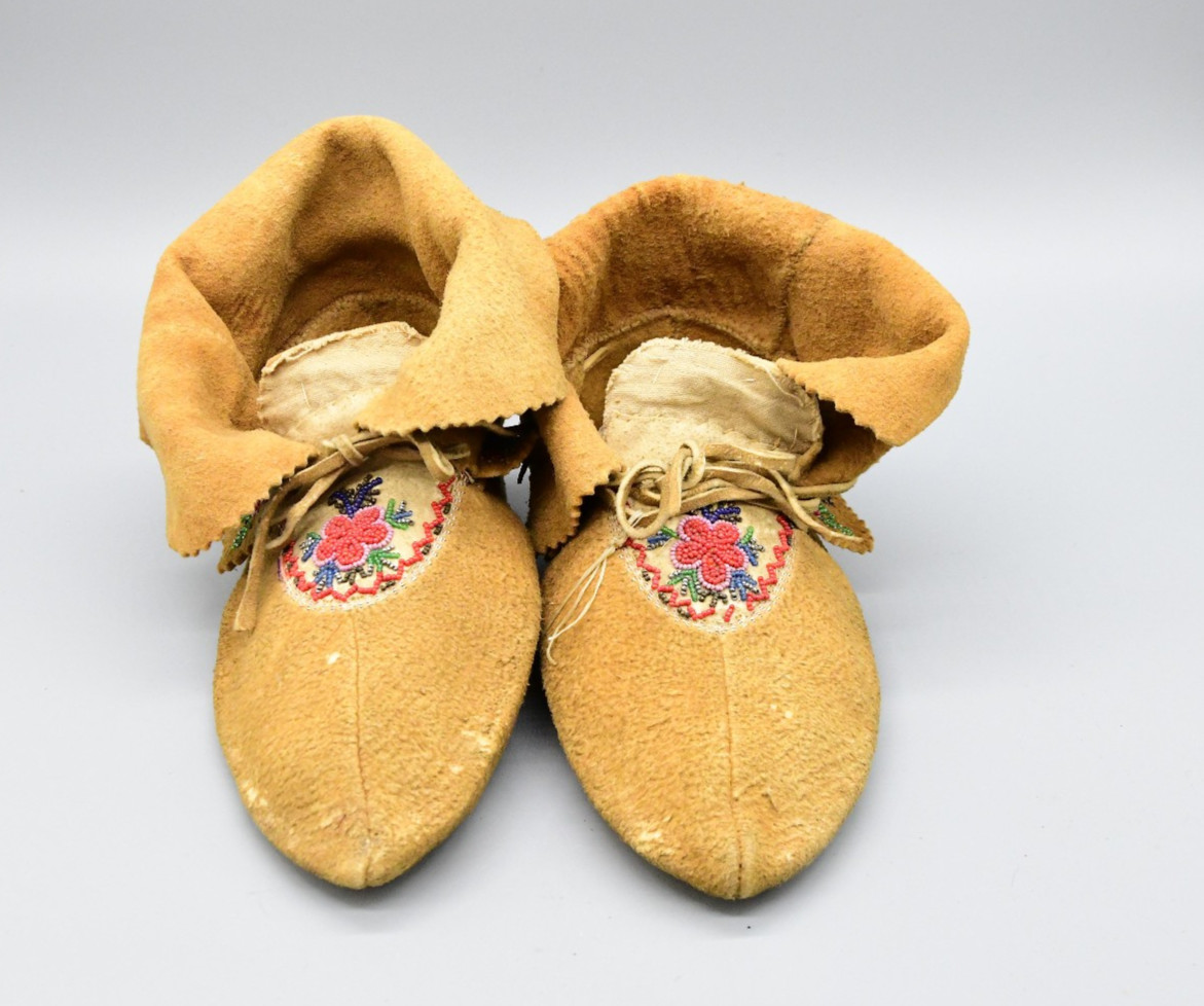 Chippewa Moccasins Part Sinew Sewn Smoked Moosehide 1880s-1910