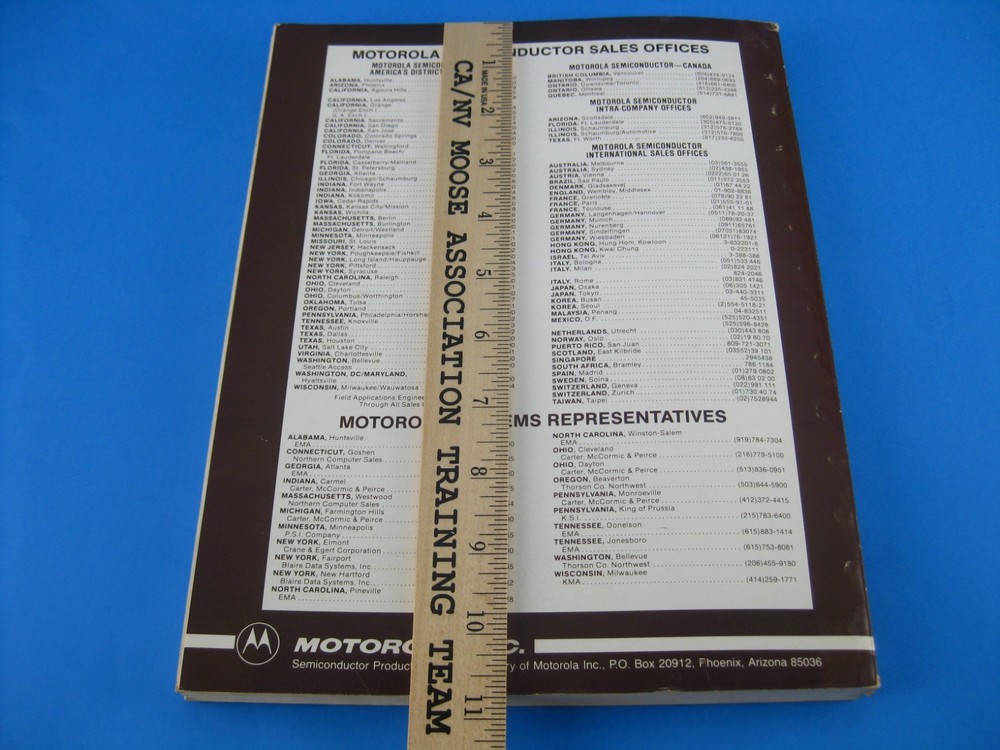 Motorola Semiconductor Master Selection Guide & Catalog Vintage 1984 Electronics