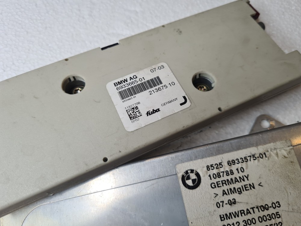Rolls Royce Phantom 2004 BMW Rear Antennta Amplifier Control Module 65256933575