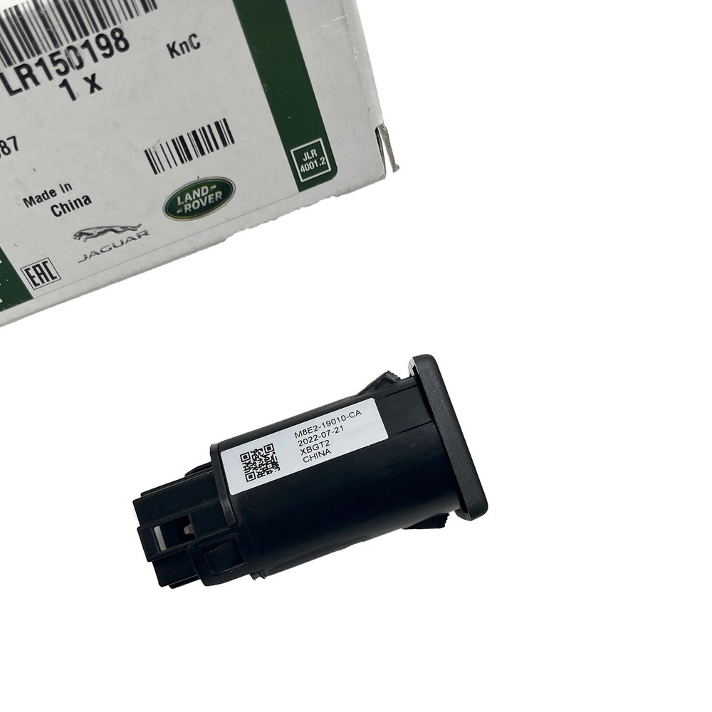USB-C Socket LR150198 for Land Rover