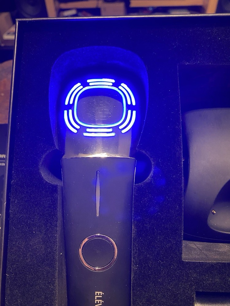 Expressionist Elevatione Multi Treatment Total Care Device