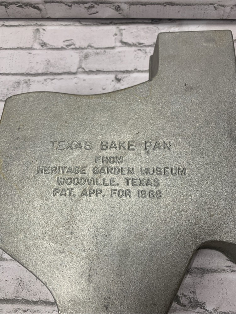 Vintage Texas Aluminum Casting Cornbread Cake Pan