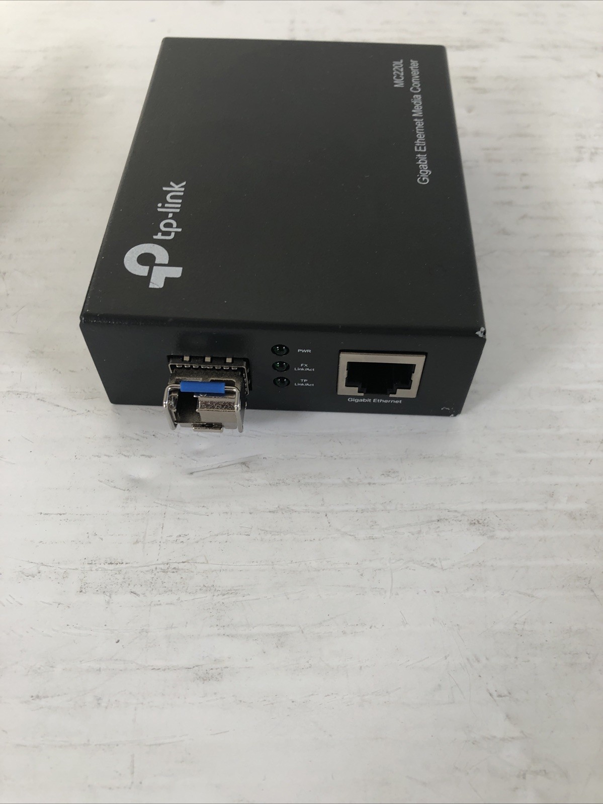 TP-LINK MC220L Fast Ethernet Media Converter For Multi-Mode Fiber