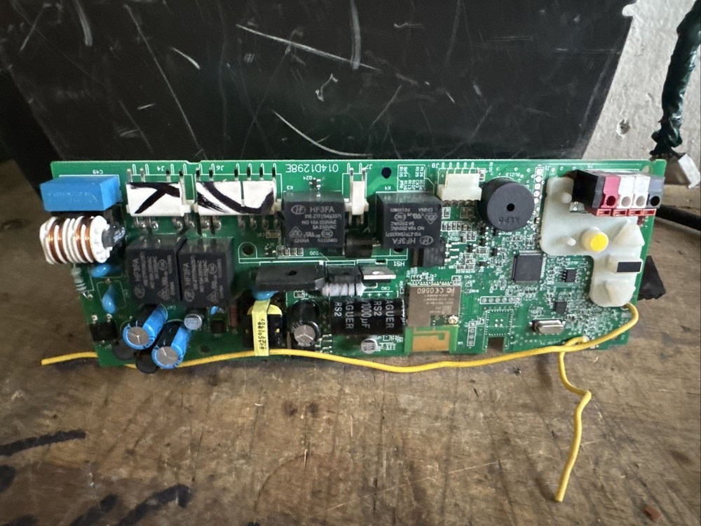 50DCBR5 6/23/2017 Chamberlain ￼Logic board Yellow learn button 100% Returnable