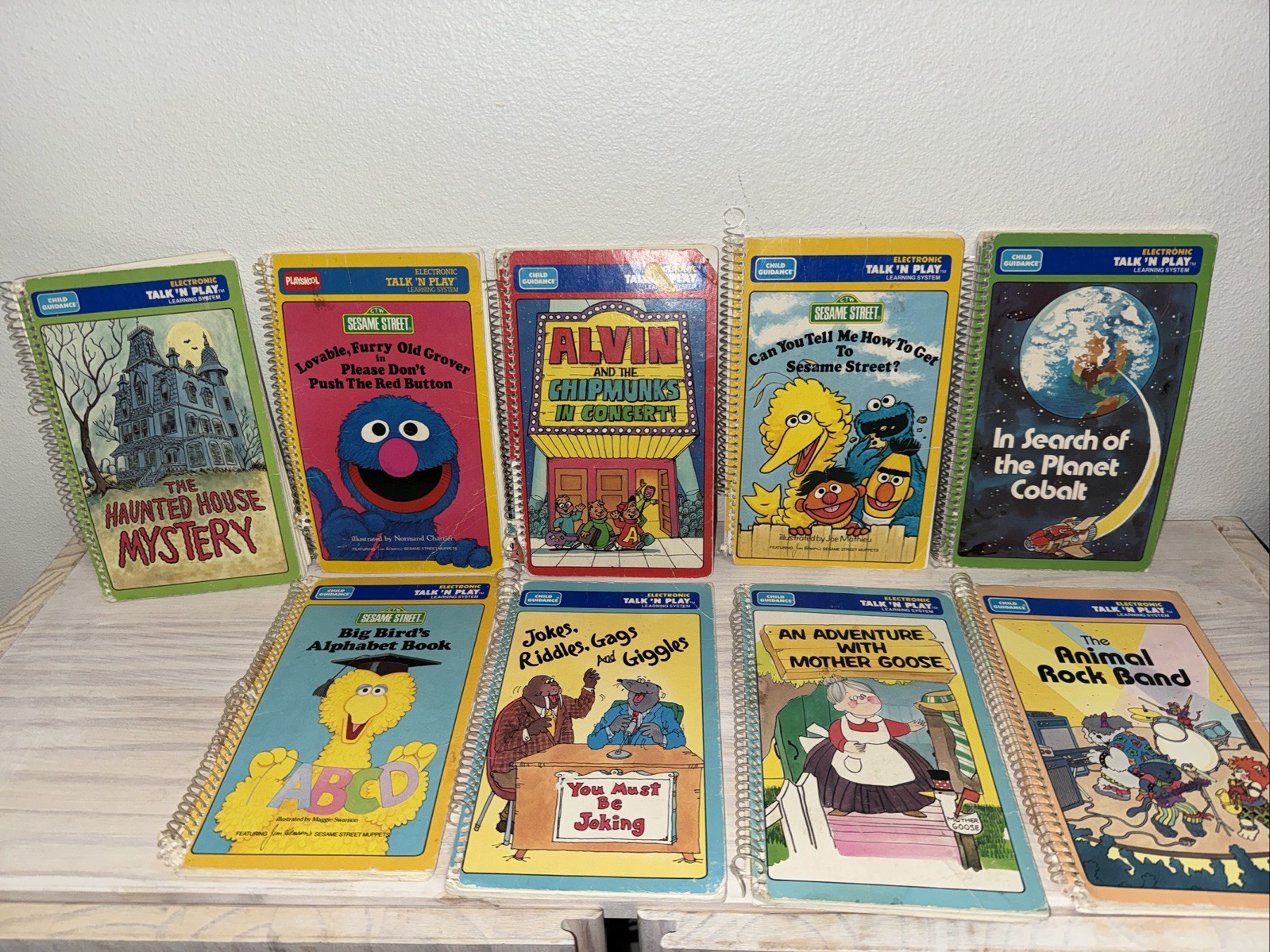 LQQK 1992 Vintage Playskool Talk 'n Play In Box COMPLETE w/ 8 Tapes 9 Books