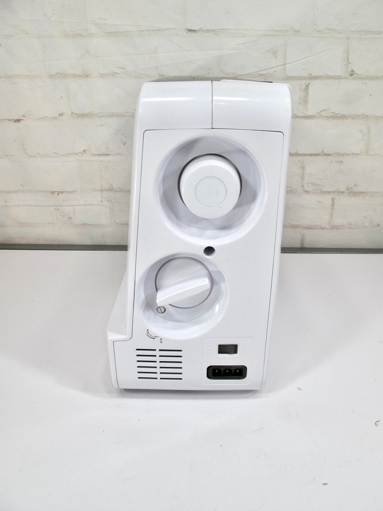 Bernina Bernette 15 Mechanical Sewing Machine