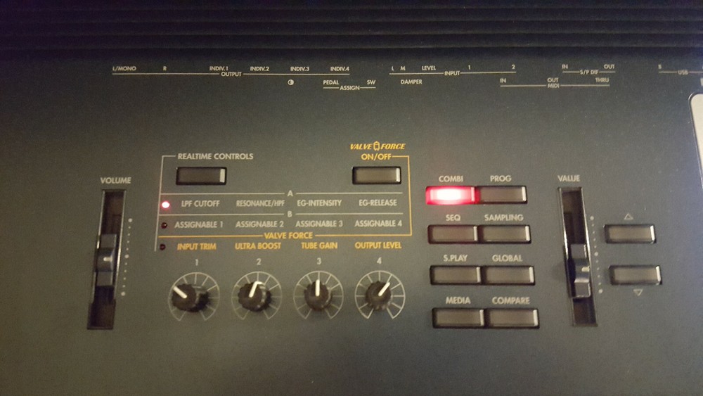 TRINITON EXTREME KEYBOARD 88 KEYS