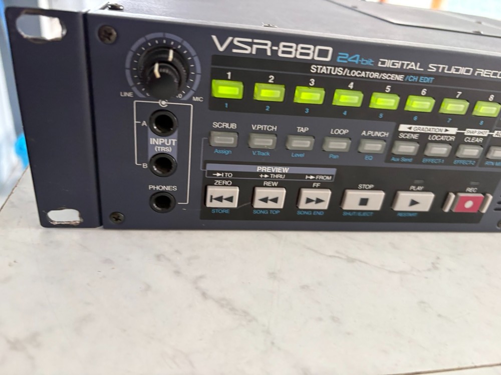 Roland VSR880