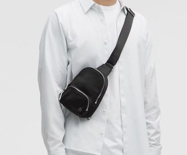 Lululemon Everywhere Sling Bag Small 2L