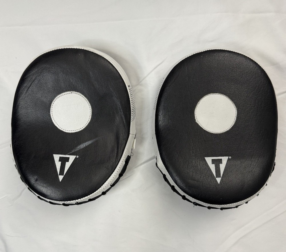 Title Boxing Classics Training Strike Pads Mitts Leather 9 Oz Per Pad