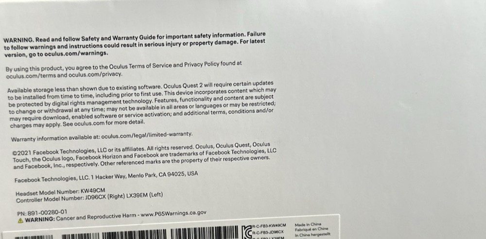 Oculus Quest 2 128GB VR Headset - Everything in Box and Case