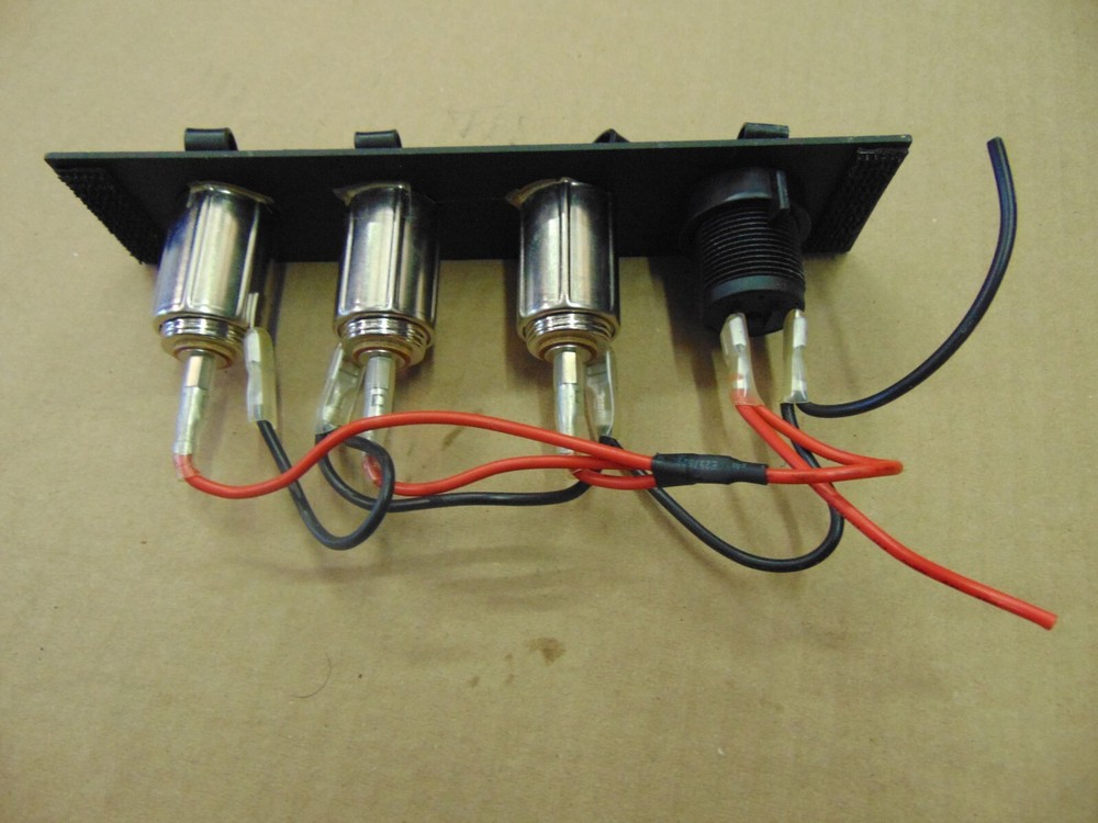 POLICE CENTER CONSOLE 12 VOLT MULTI SOCKET OUTLET OUTLETS