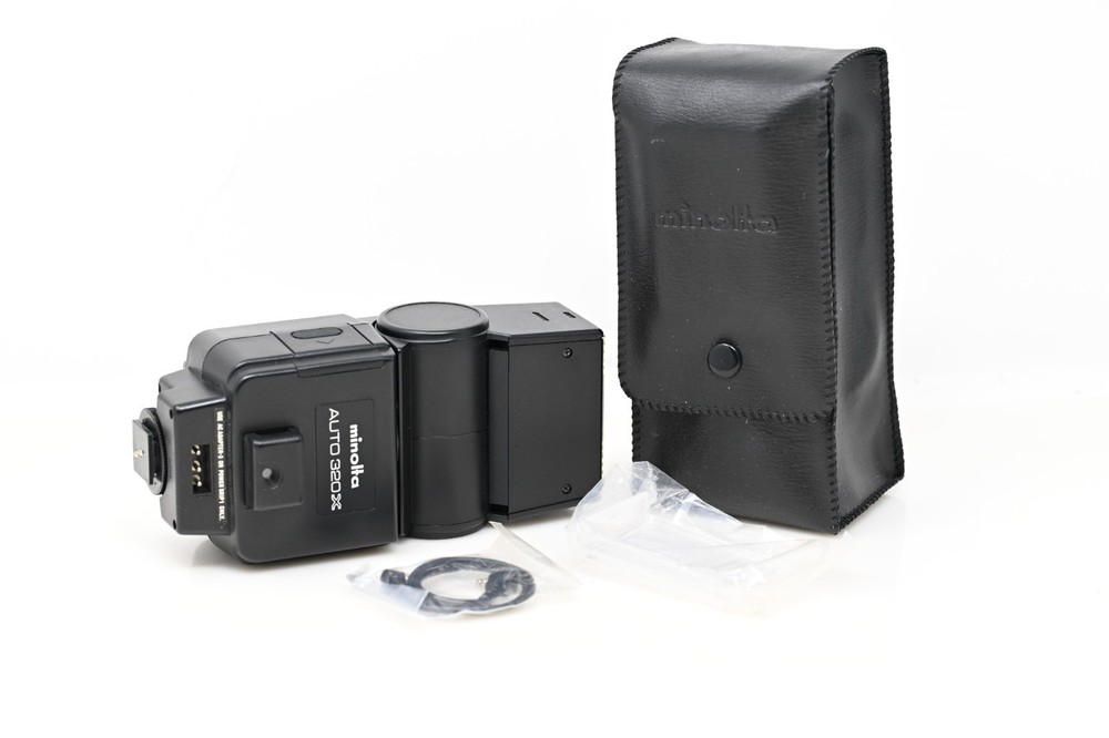 Minolta Auto 320X Flash #B138