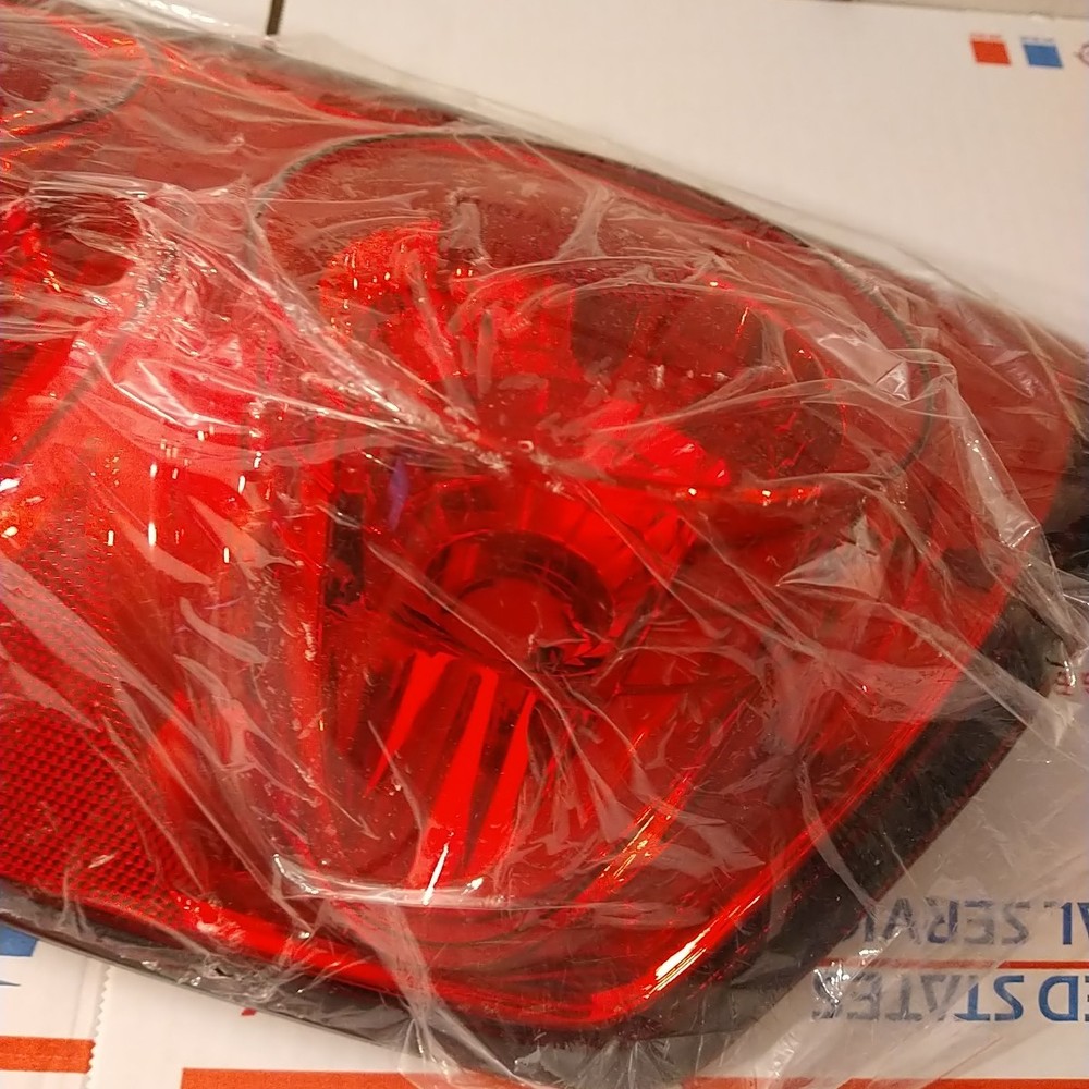 1611231 Passenger Side Tail Light Assembly Compatible with Dodge Ram 2007 2008