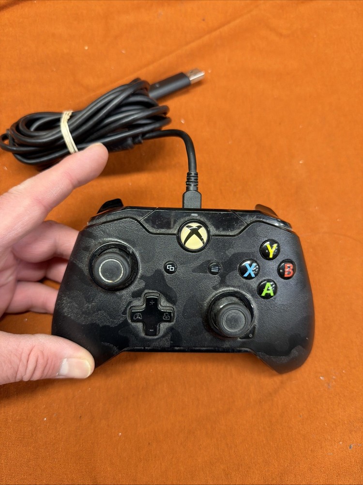 PDP XBOX One Wired Controller Black Camo Controller 048-082 Black Camo