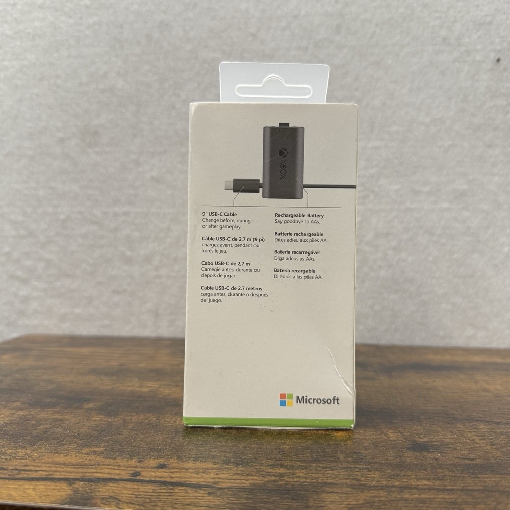 Microsoft Xbox Controller Rechargeable Battery + USB-C Cable Set