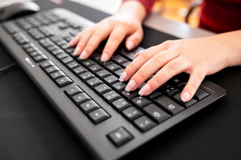 CHERRY KC 1000 Keyboard - Black